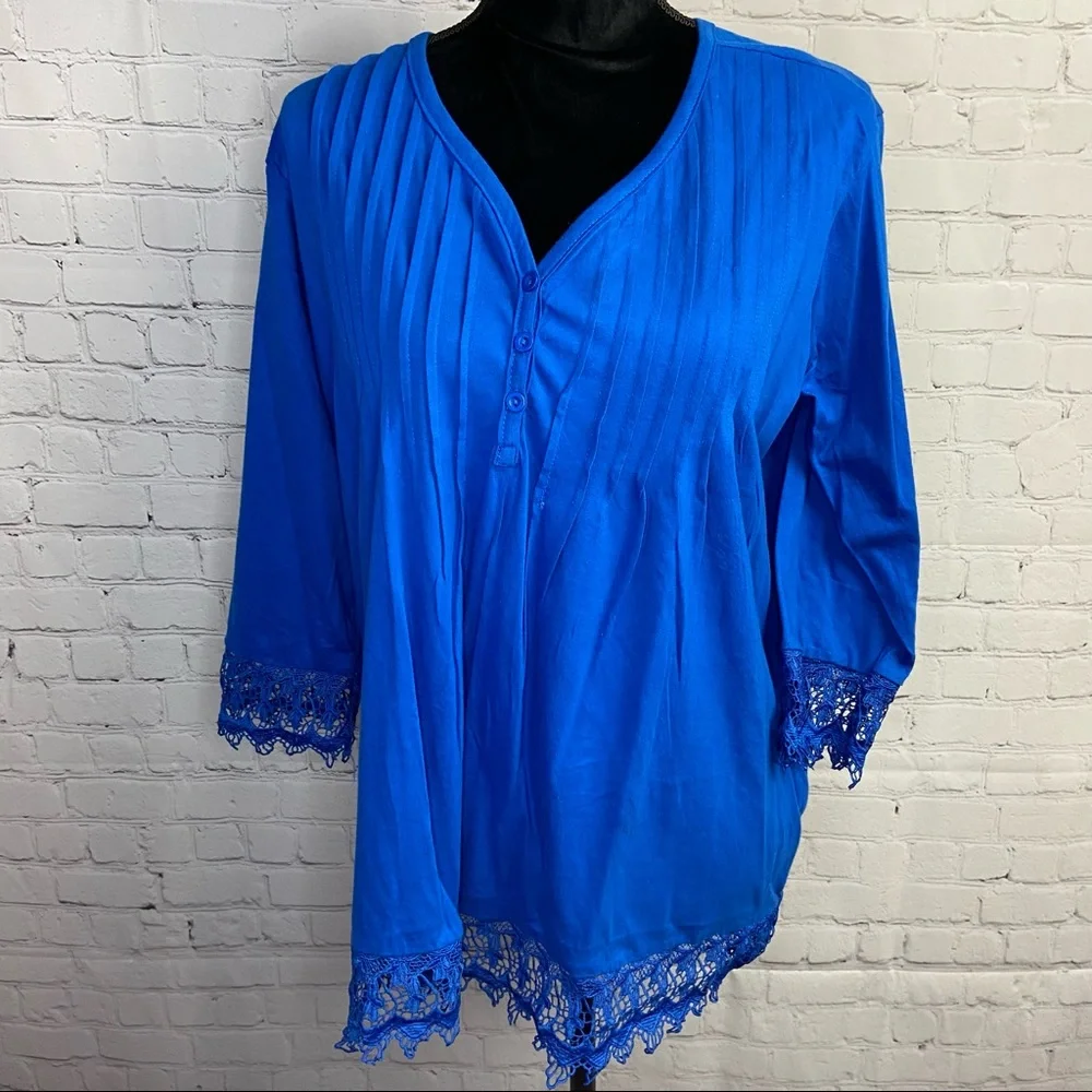 NWT Gold Coast Lace Trimmed Blouse - Picture 2 of 6